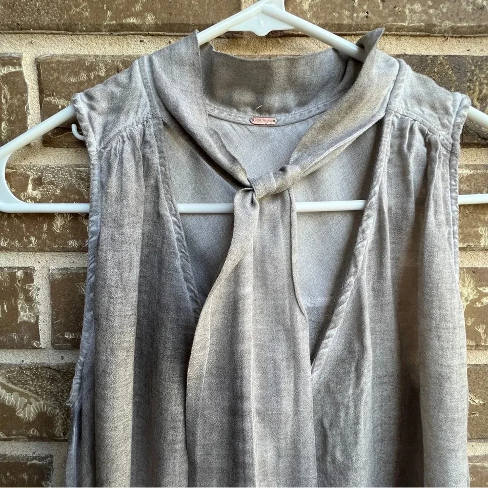 Free People Gray Taupe Distressed Sleeveless Neck Tie Detail Top XS